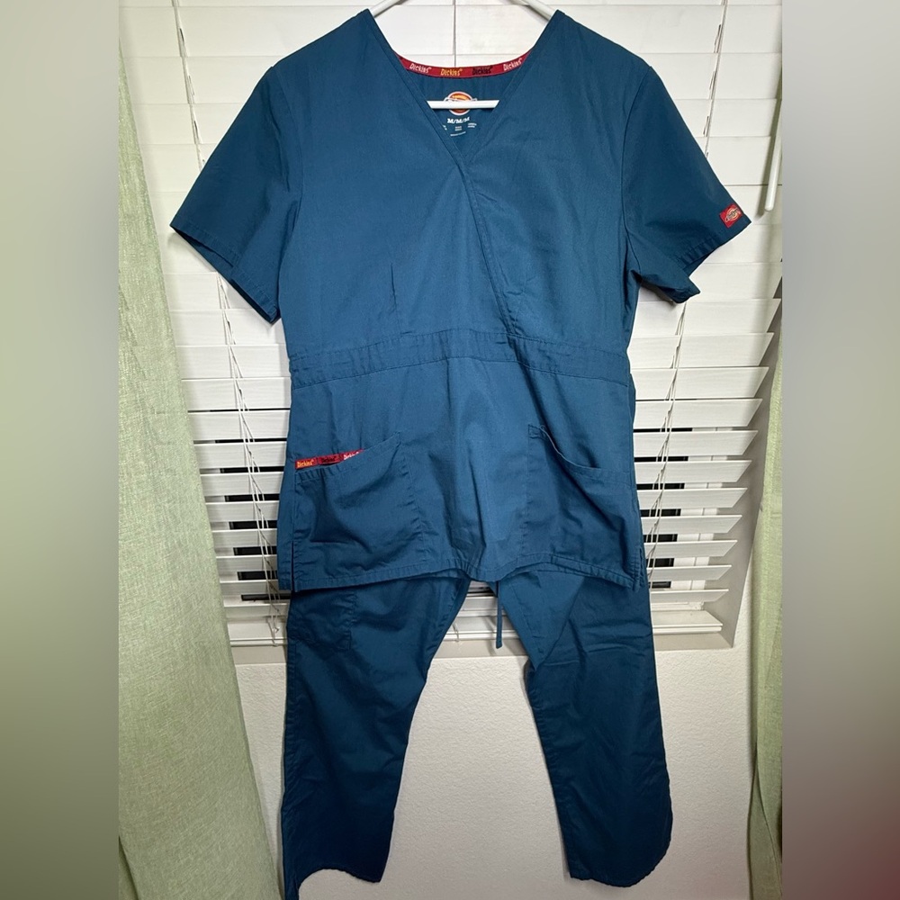 Dickies Scrub Set - Good Condition - Teal